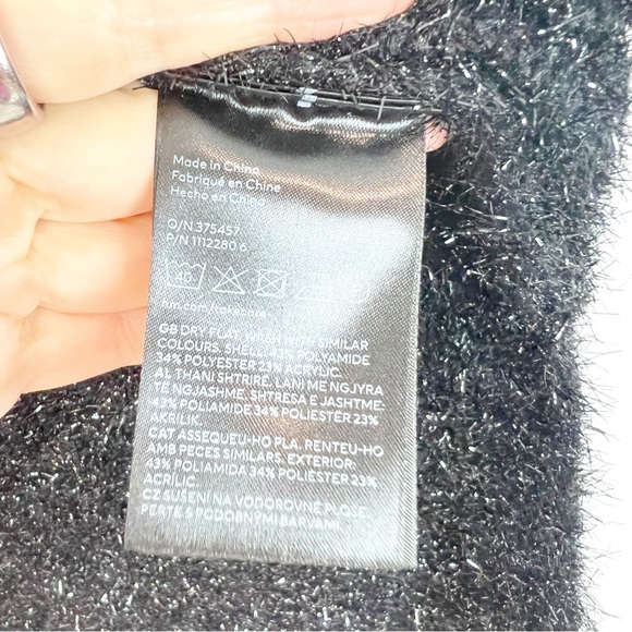 H&M BLACK METALLIC EYELASH FUZZY LONG SLEEVE PULLOVER SWEATER WOMENS SZ XS - Picture 6 of 8